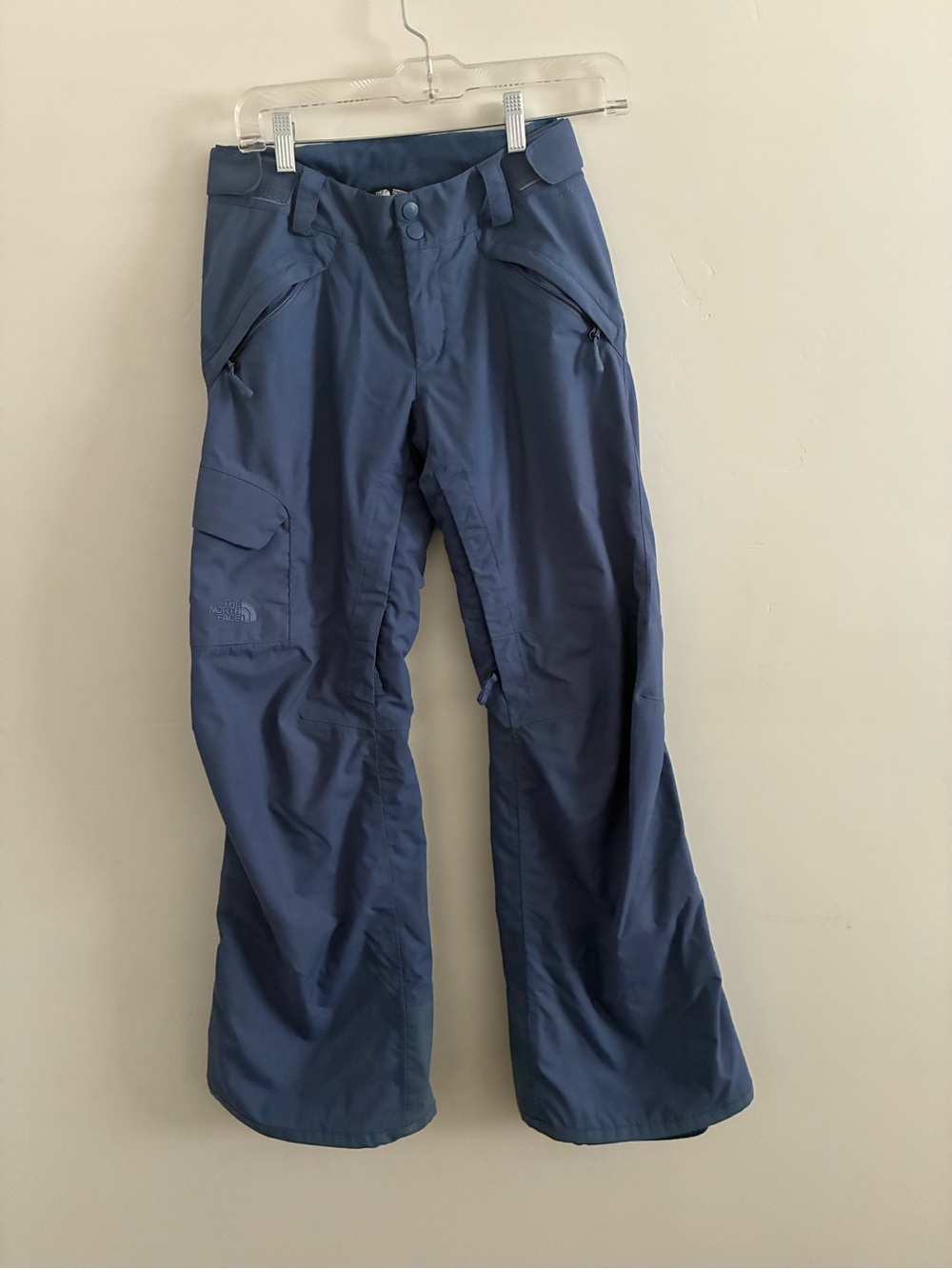 The North Face woman’s  Blue snowboarding Pants size xs